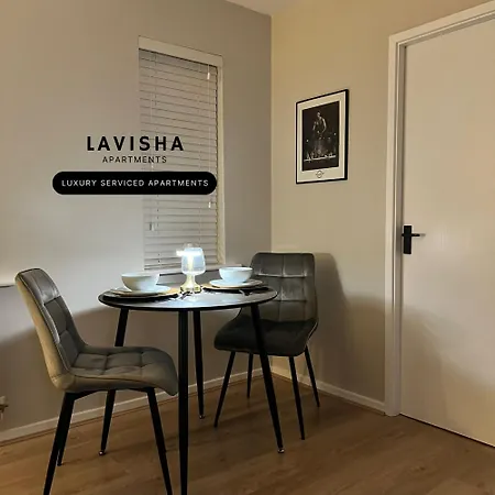 Stunning 2 Bedroom Centre With Free Parking * Birmingham